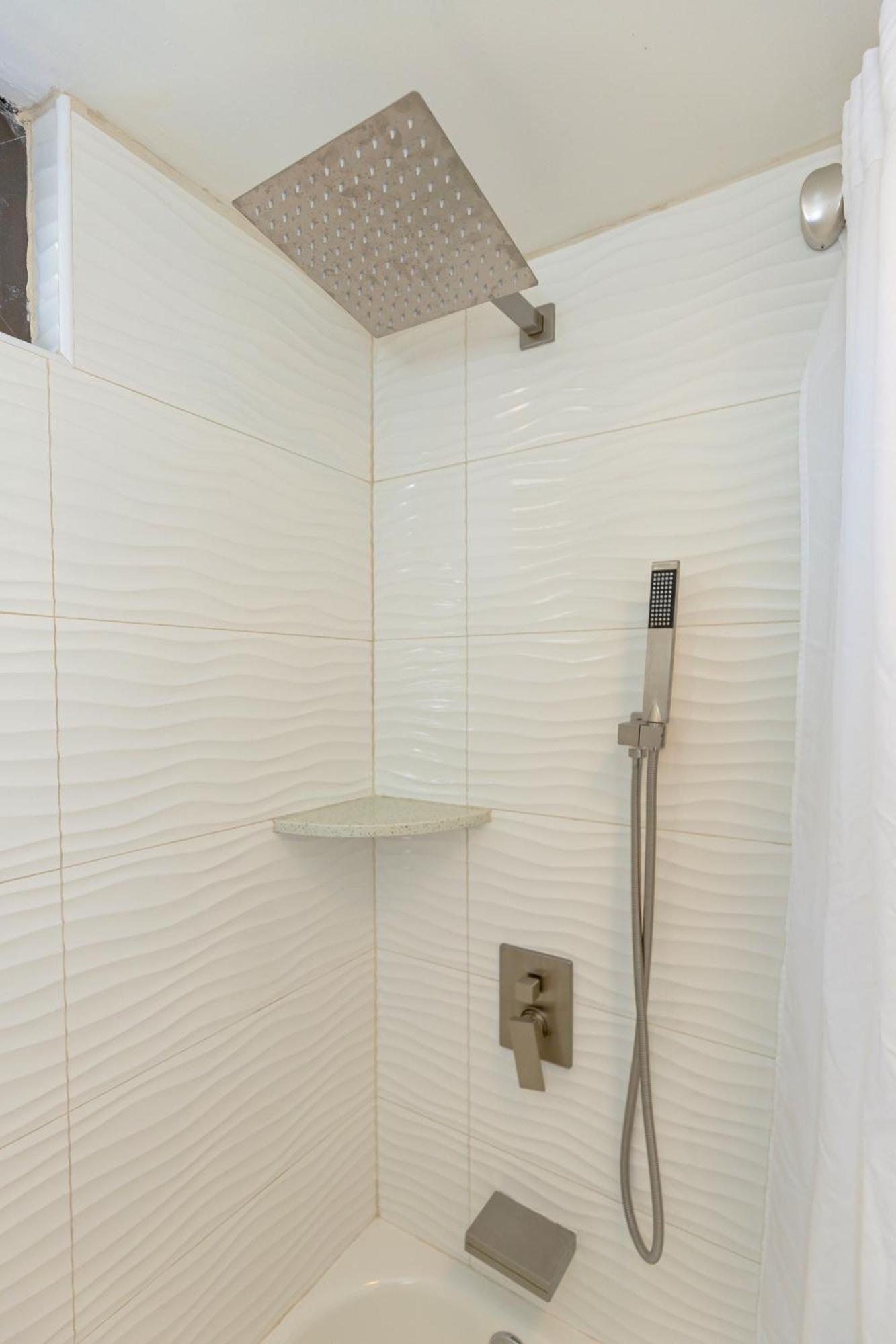 Renovated Ocean View Suite, Near Beach, Free Parking 檀香山 外观 照片